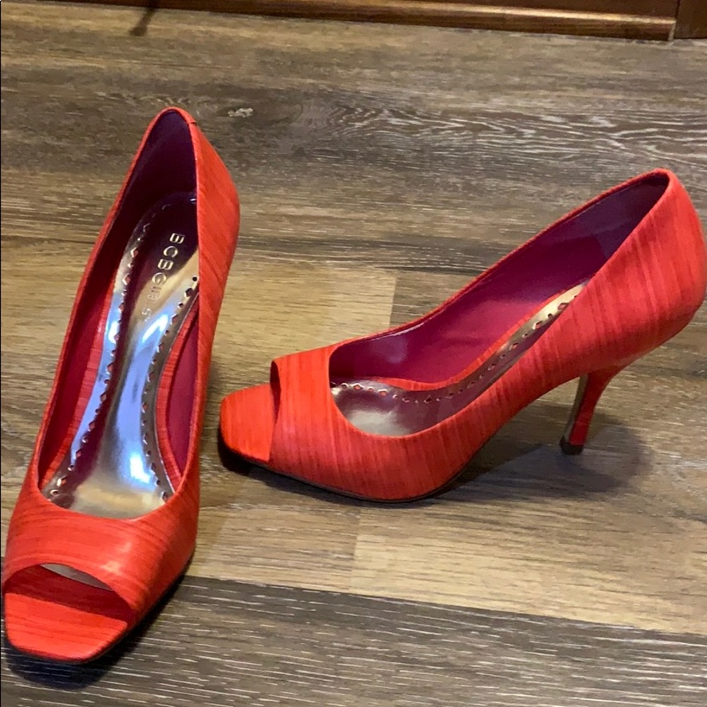 BCBG Ariel peep toe pumps